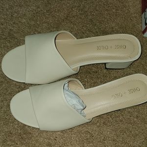 Chase and Chloe flats with heel